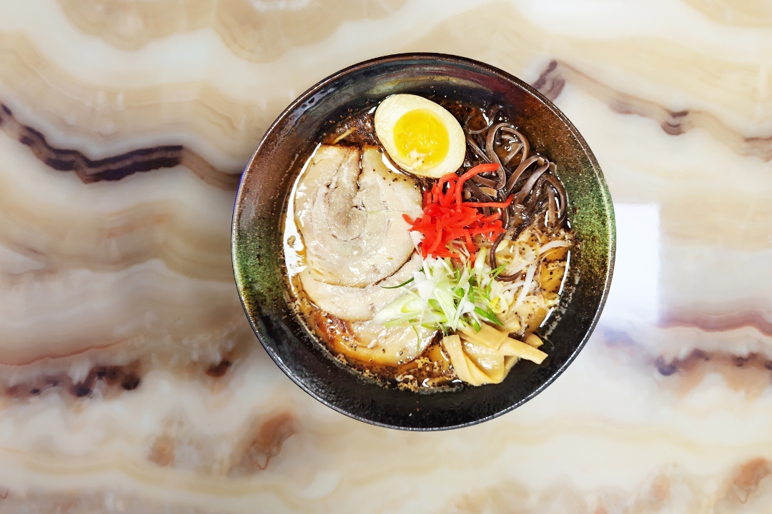Mayu 'Black Garlic' Ramen.