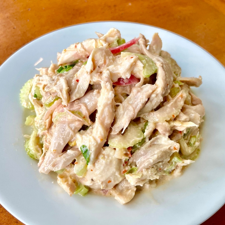 REGULAR SIDE CHICKEN SALAD (feeds 1-2).