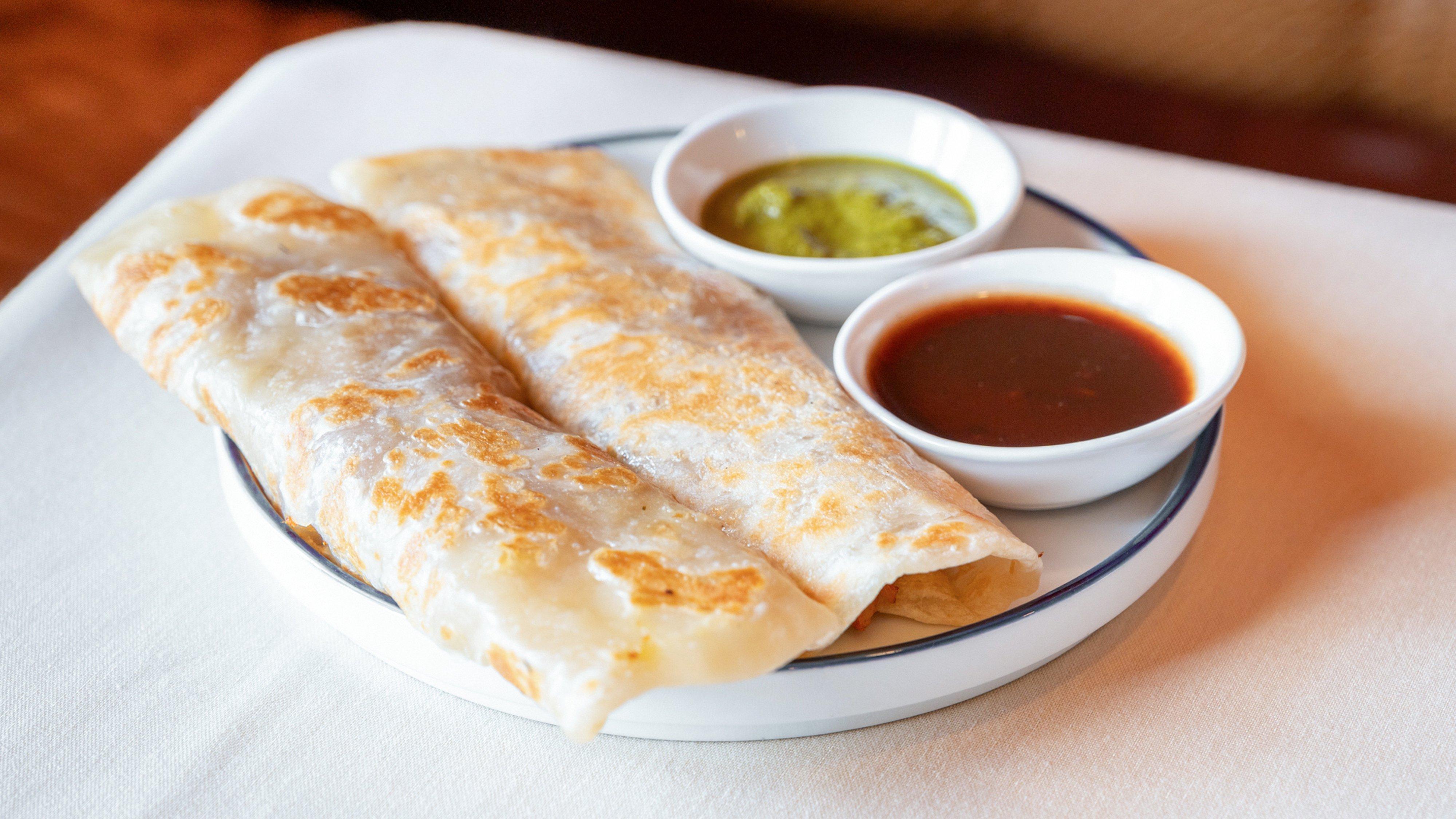 Chicken Paratha Rolls (2 Rolls).