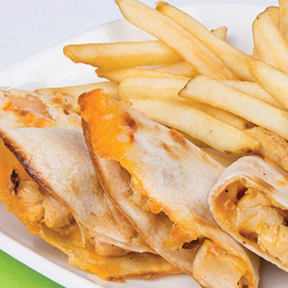 Chicken Quesadilla - Quesadilla de Pollo.