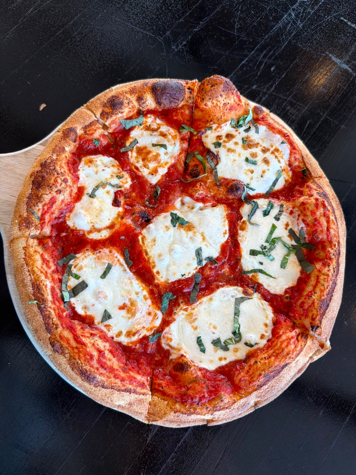 Margherita Pizza.