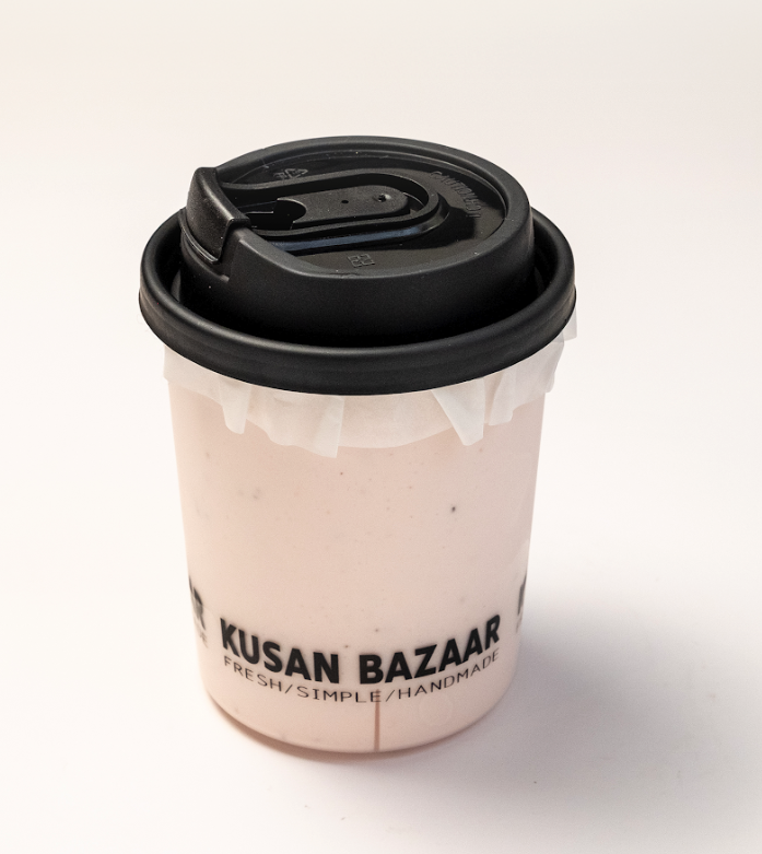 Strawberry Flavor Yoghurt Beverage 草莓果粒酸奶饮.