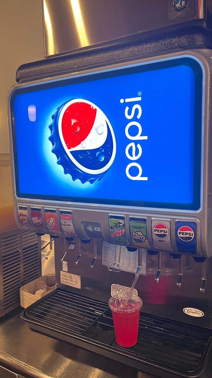 FOUNTAIN DRINK.