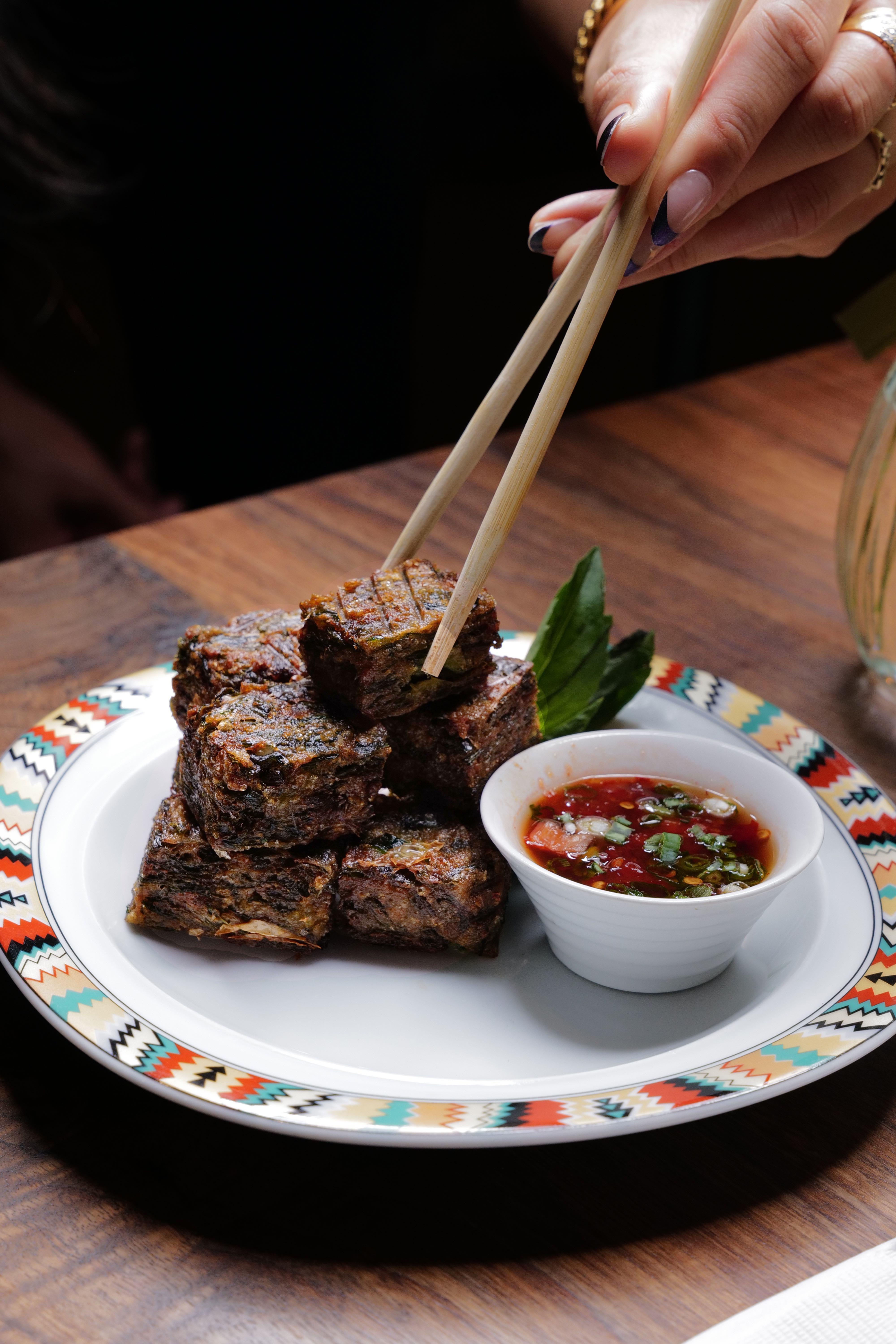 Fried Chive Cakes (8 pcs).
