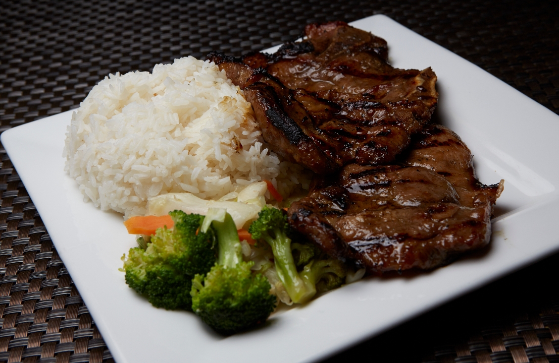 Grilled Pork Chop Broccoli Entree.