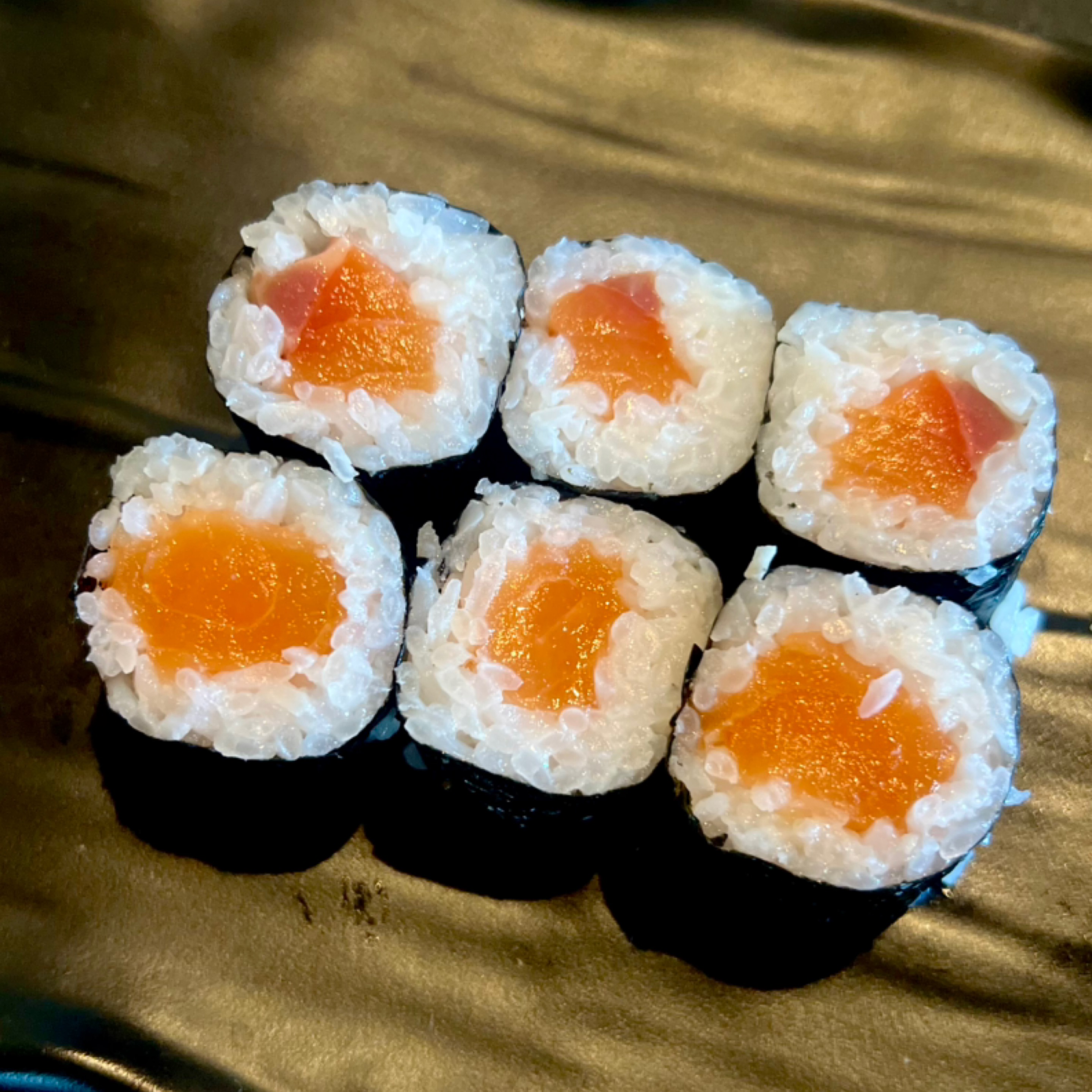 Salmon Roll.