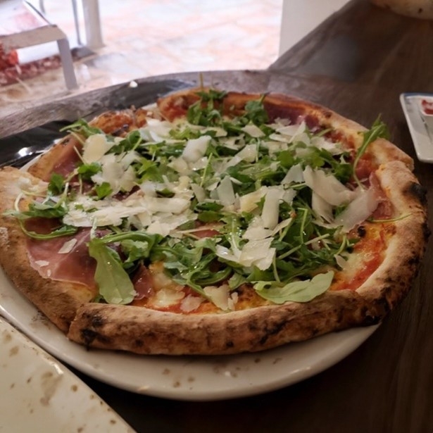 Regina Pizza.
