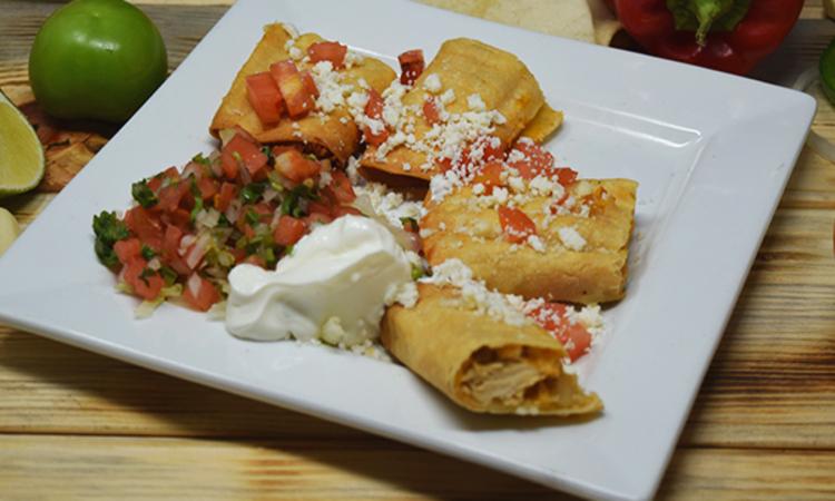Taquitos De Pollo (3).