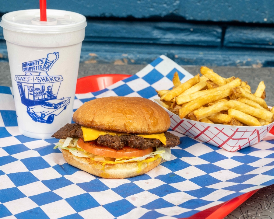 CHEESEBURGER BASKET.