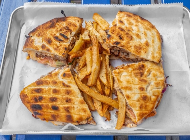 Skepasti.