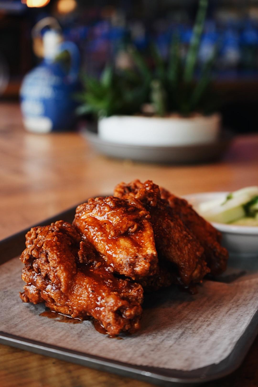 6 Ct Wings.