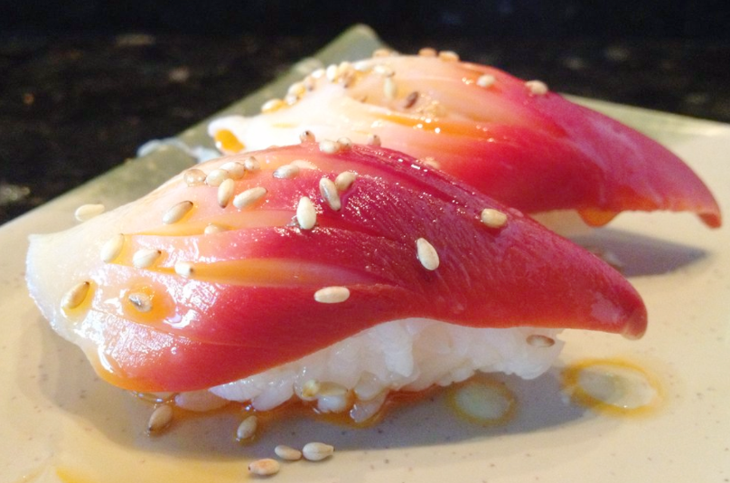 Red Clam Sushi (2pcs).