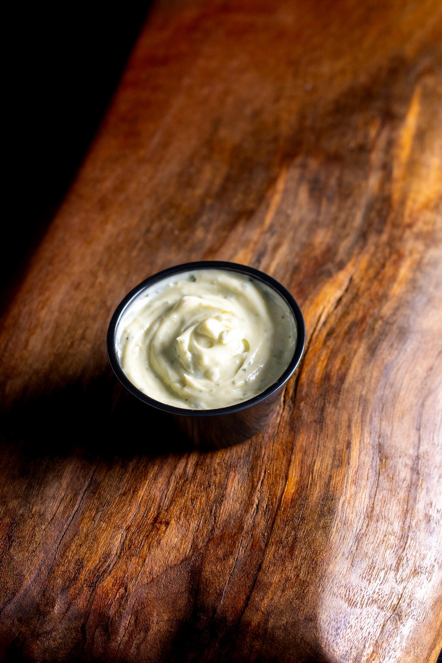 1/2 Pint Pesto Mayo.