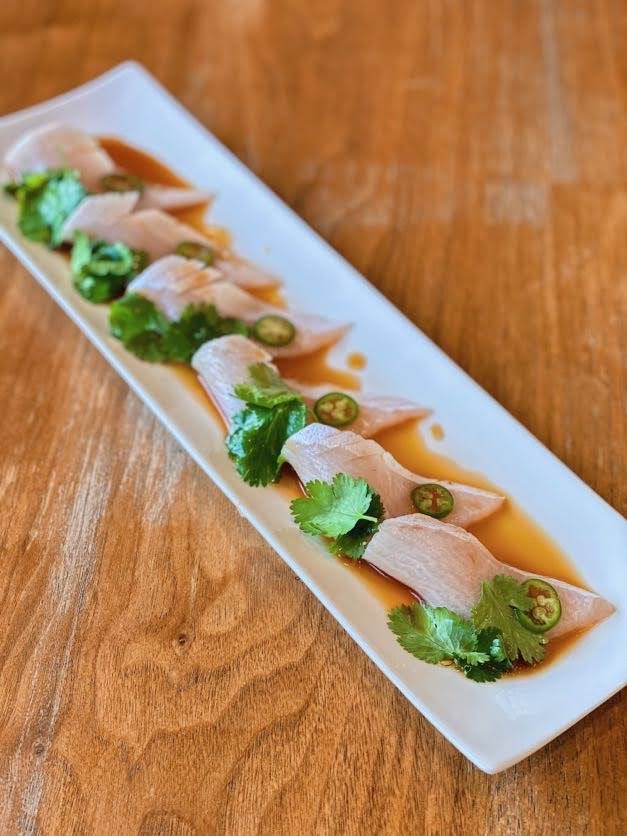 Yellowtail Jalapeno (6pc).