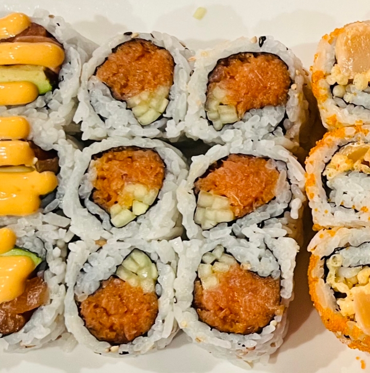 Atlantic Roll (Spicy Tuna) **.