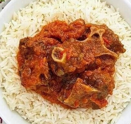 WHITE RICE (W/ STEW & BEEF).