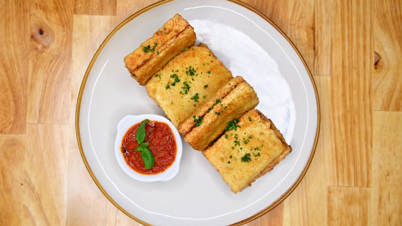 Mozzarella in Carrozza.