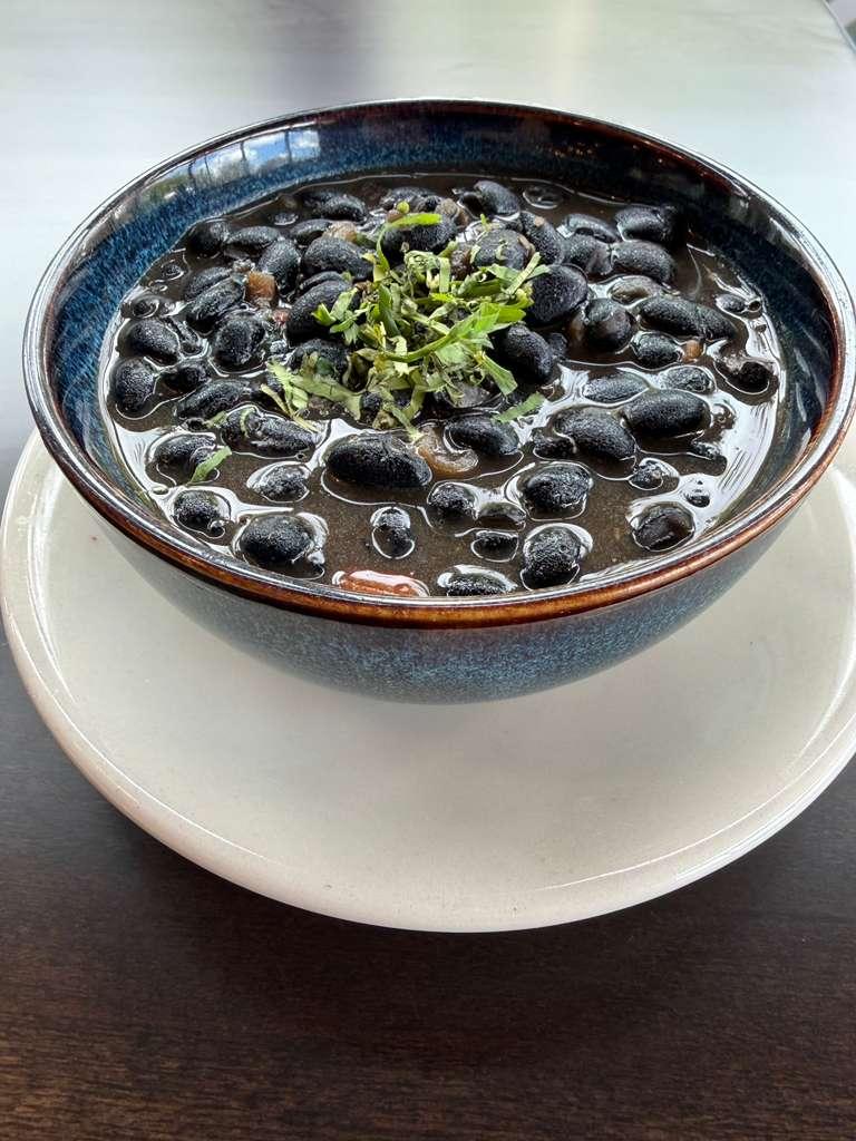 Frijoles Negros.