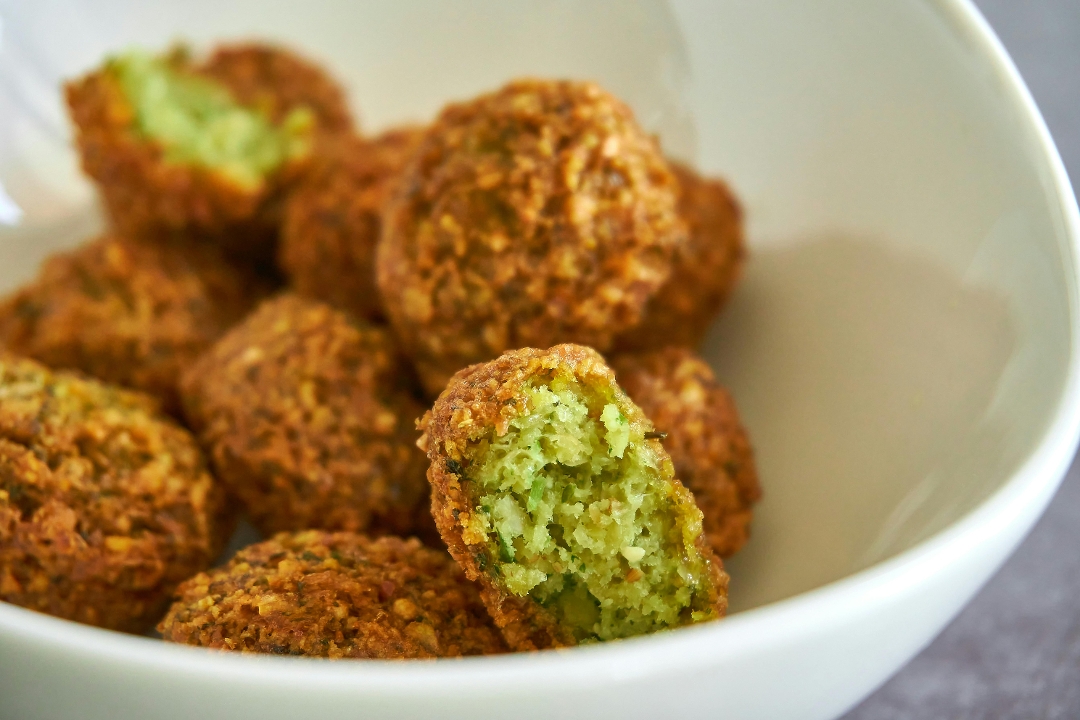 5CT Falafel Balls & Small Caesar.