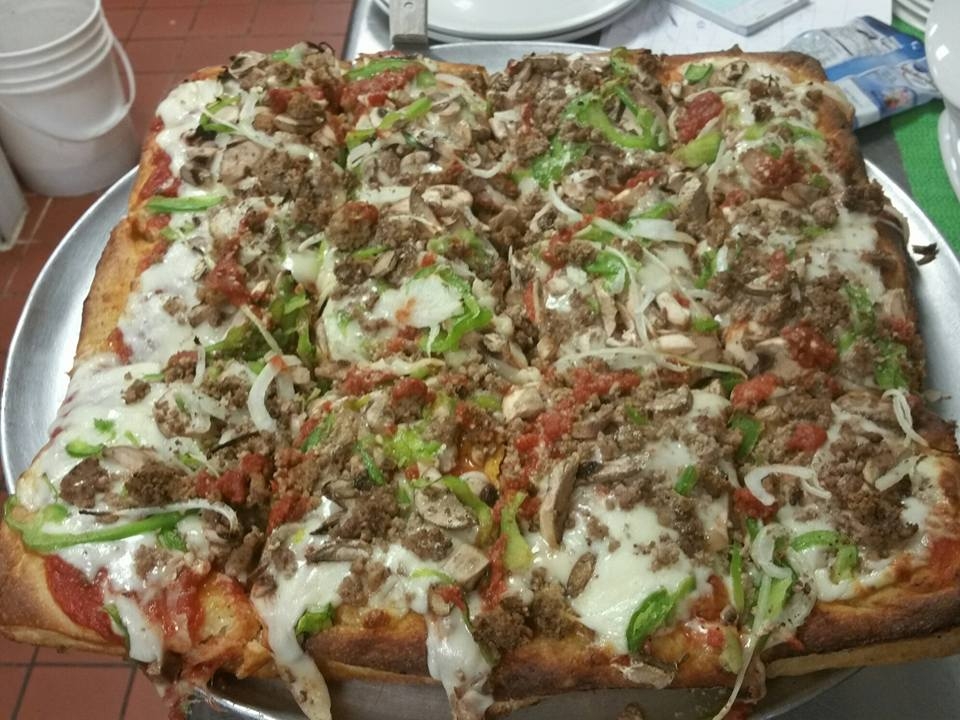 16" SICILIAN PICCOLA SPECIAL PIZZA.