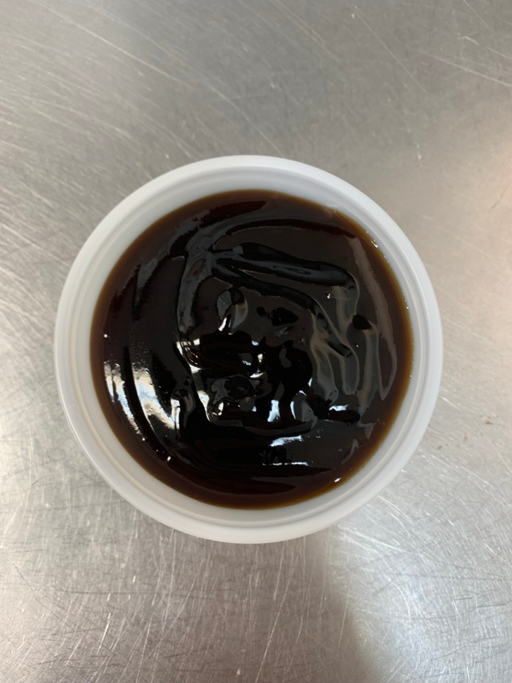 Kicking’ Bourbon Molasses Sauce Cup.
