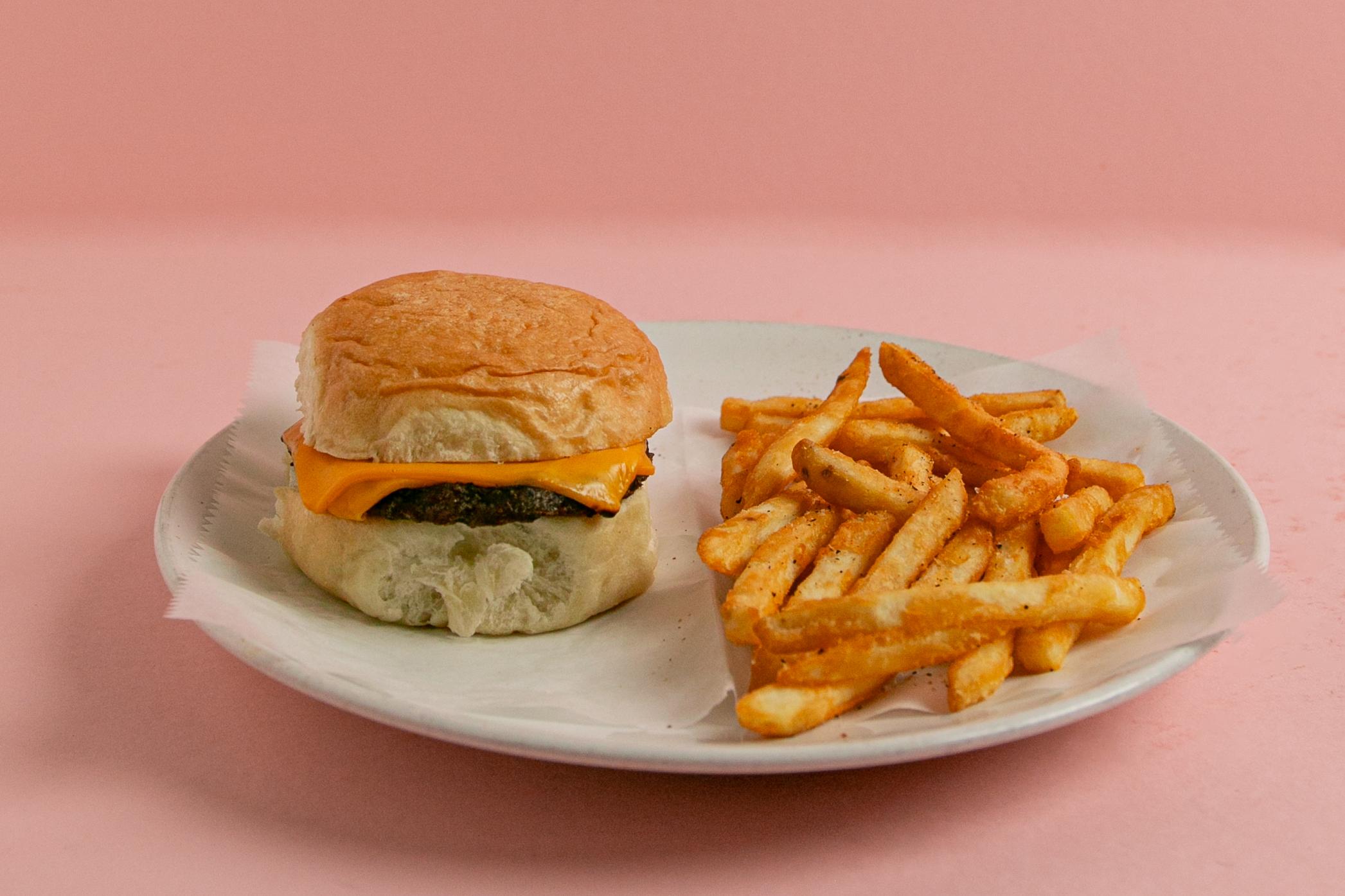 Kids Cheeseburger.