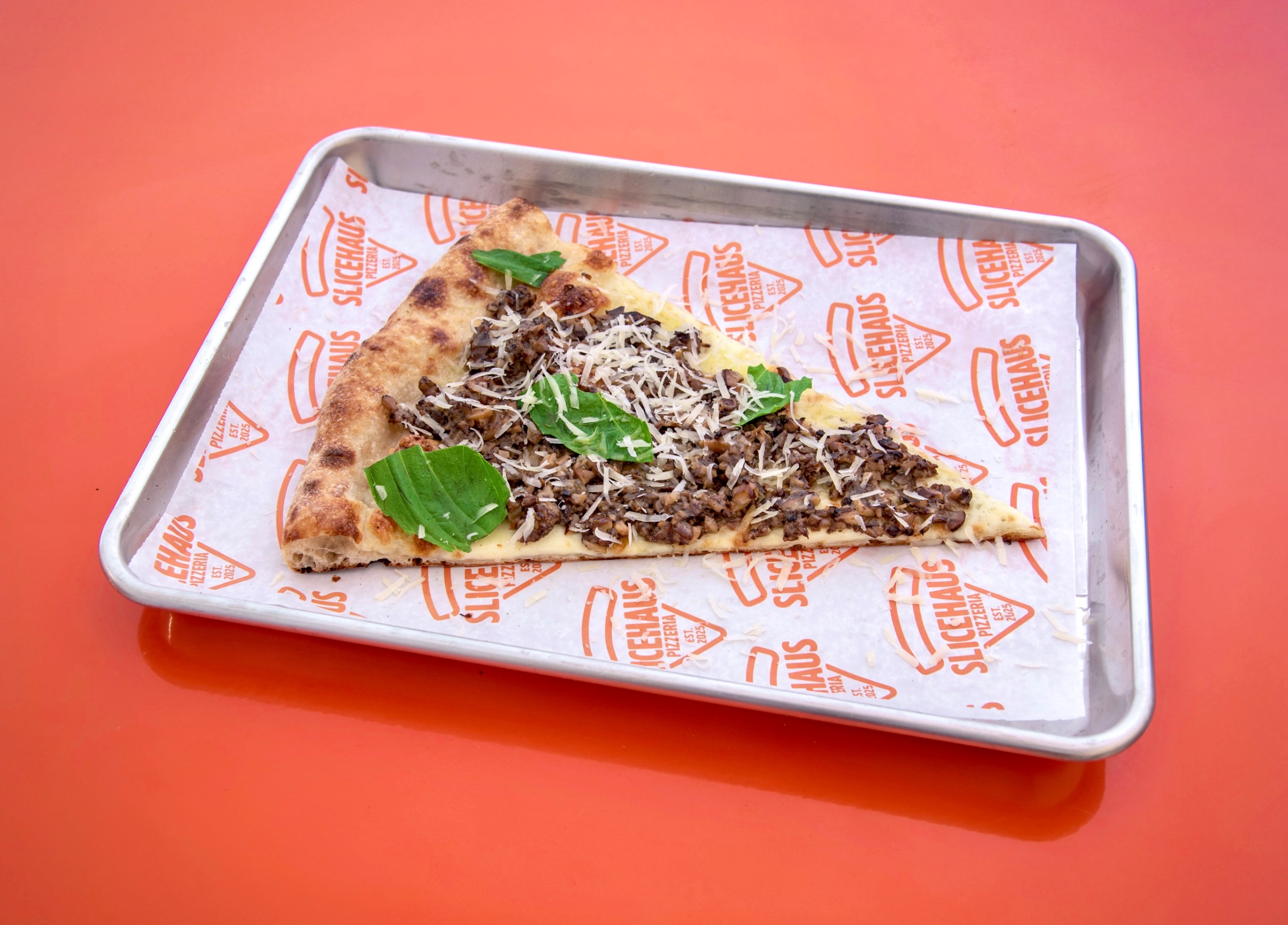 Porcini & tartufo pie.
