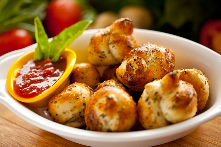 Garlic Knots (12 Pieces).