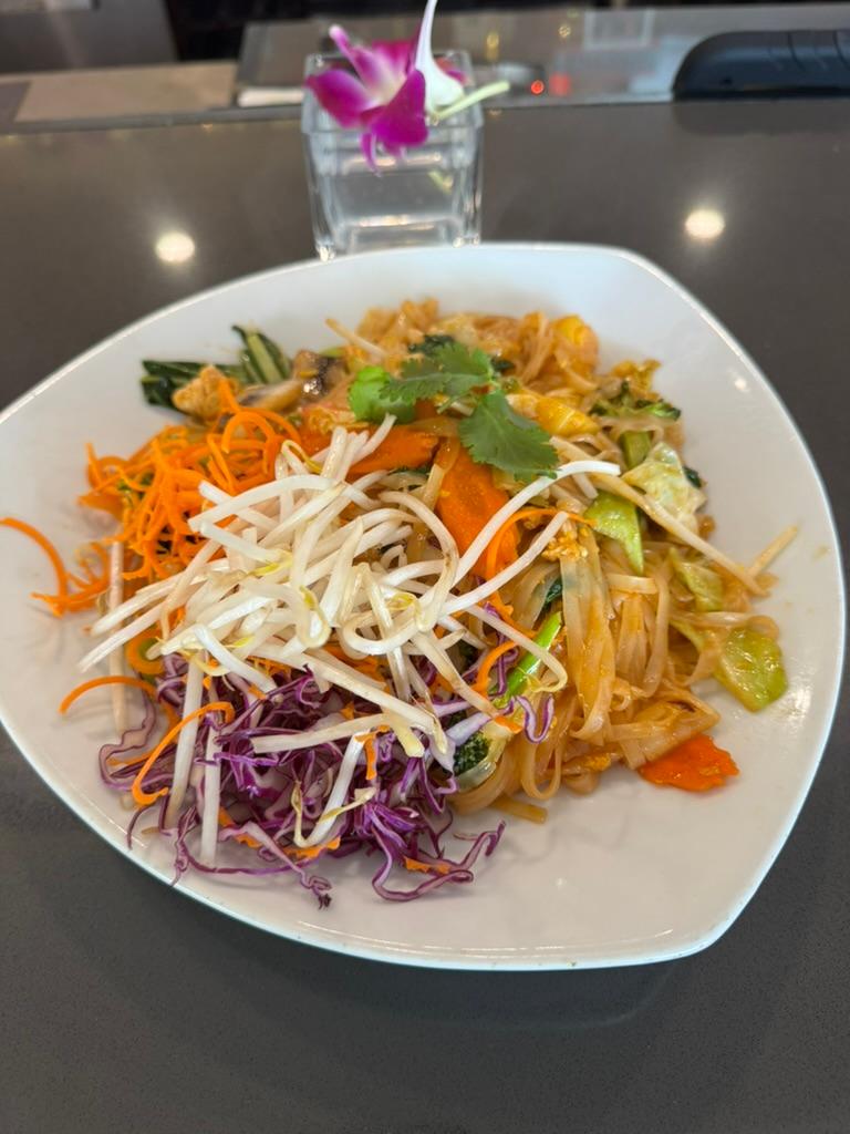 Vegetarian Phad Thai.