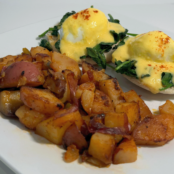 EGGS BENEDICT FLORENTINE.