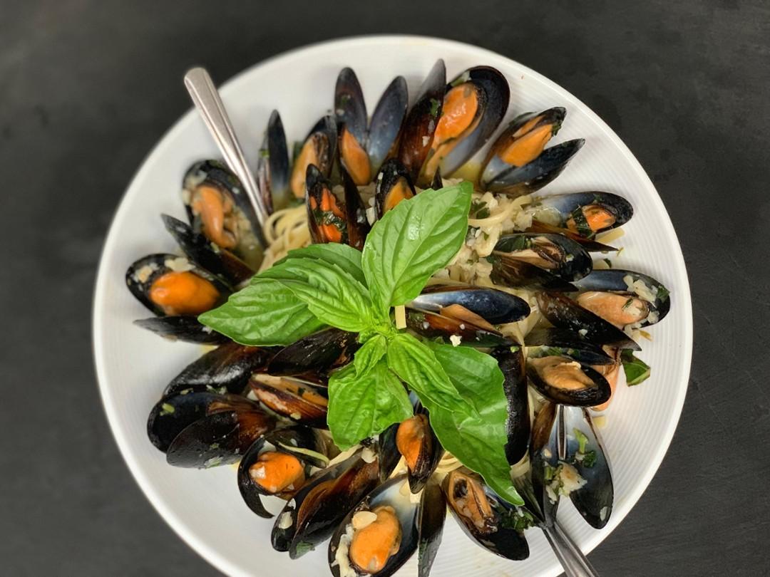 Zuppa Mussels.
