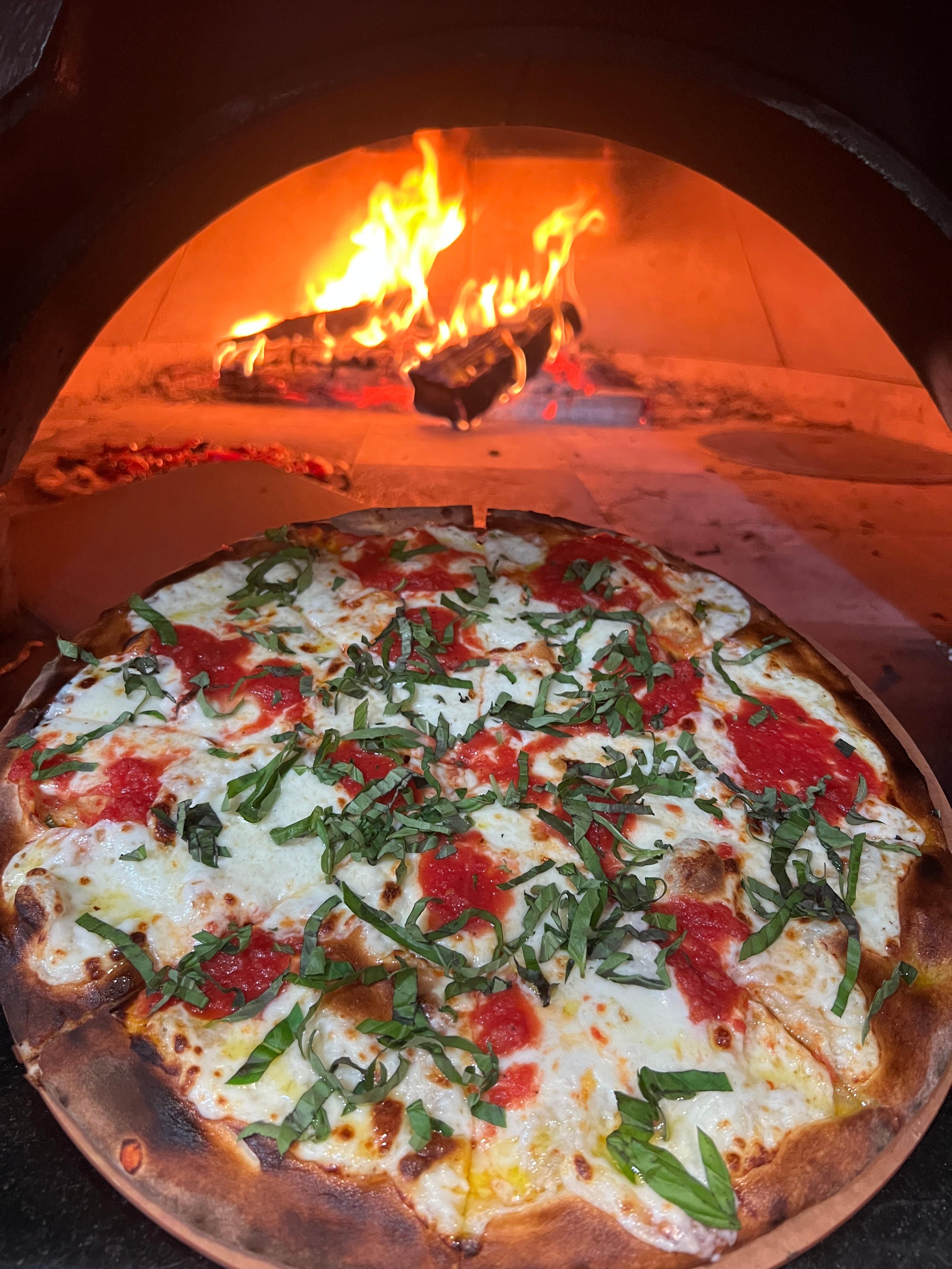 Large Enton Pizza.