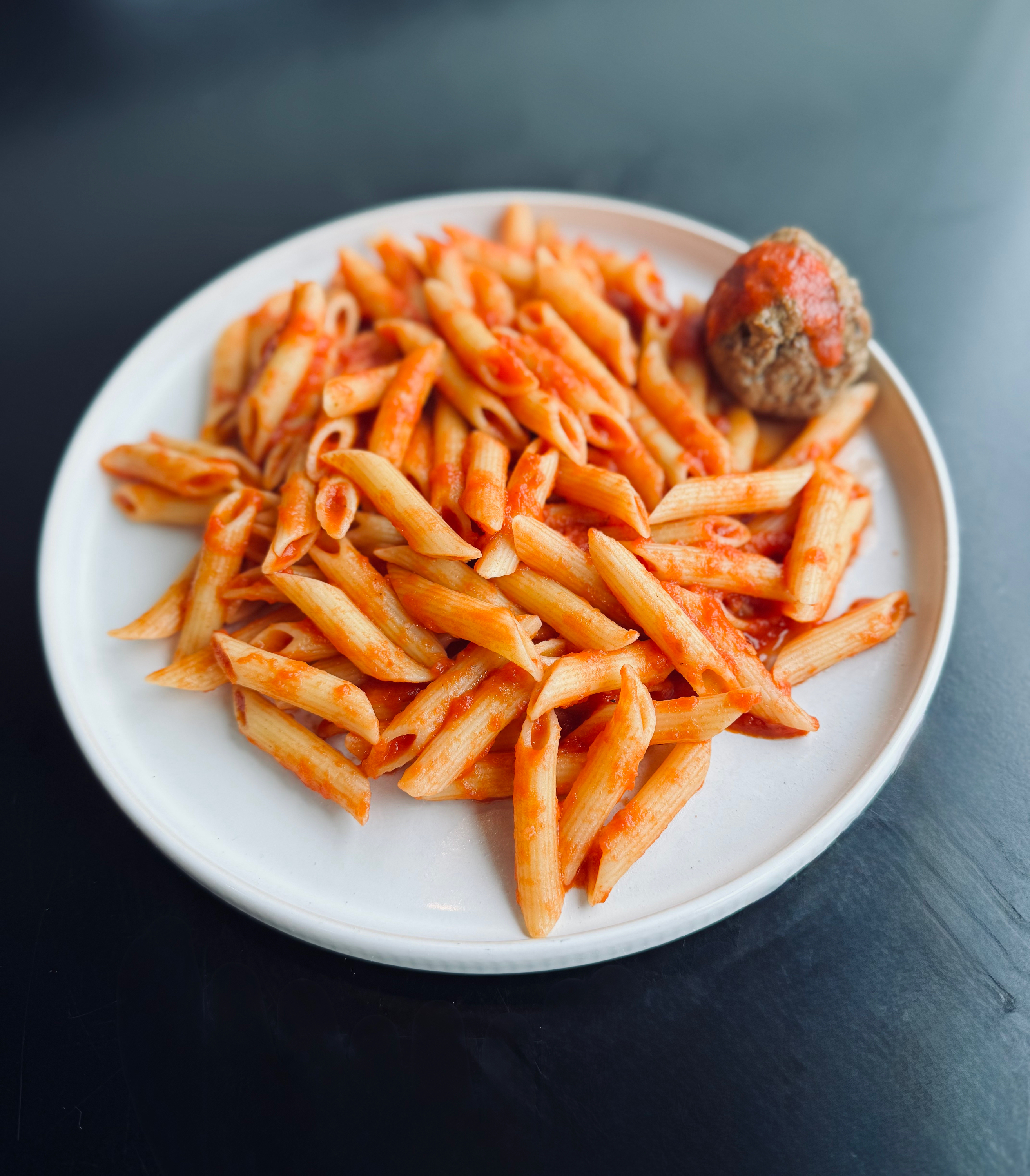 Kids Pasta w/ Meatball.
