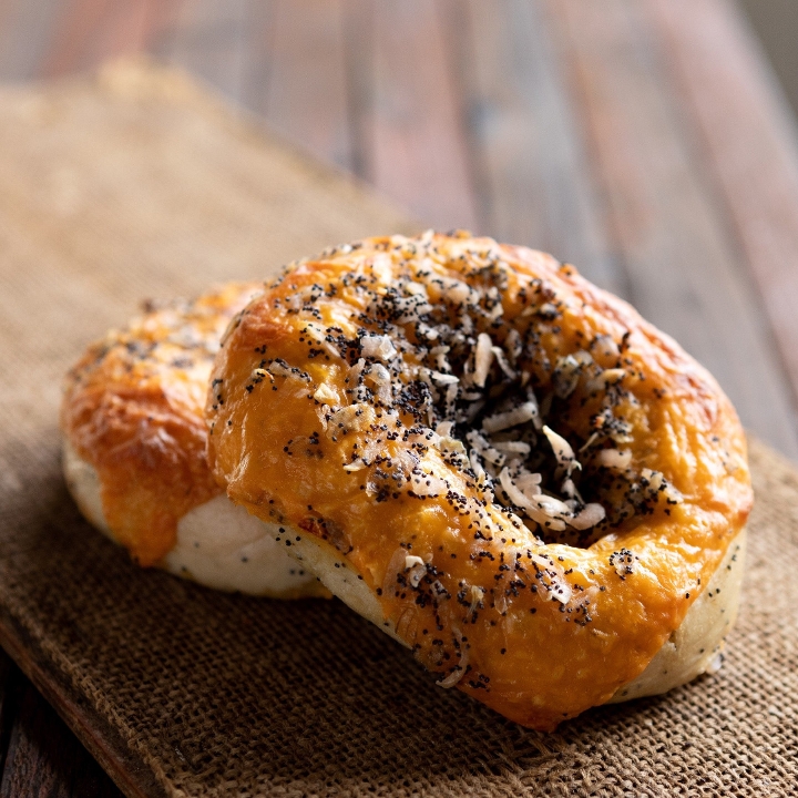 Cheese Onion Bagel.