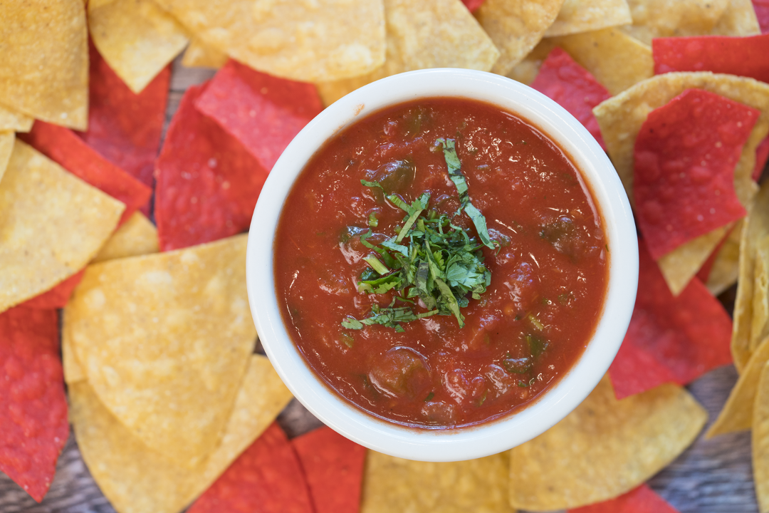 8 oz Salsa Bamb & Chips.