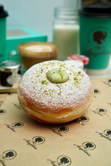 Pistachio Bombolone.