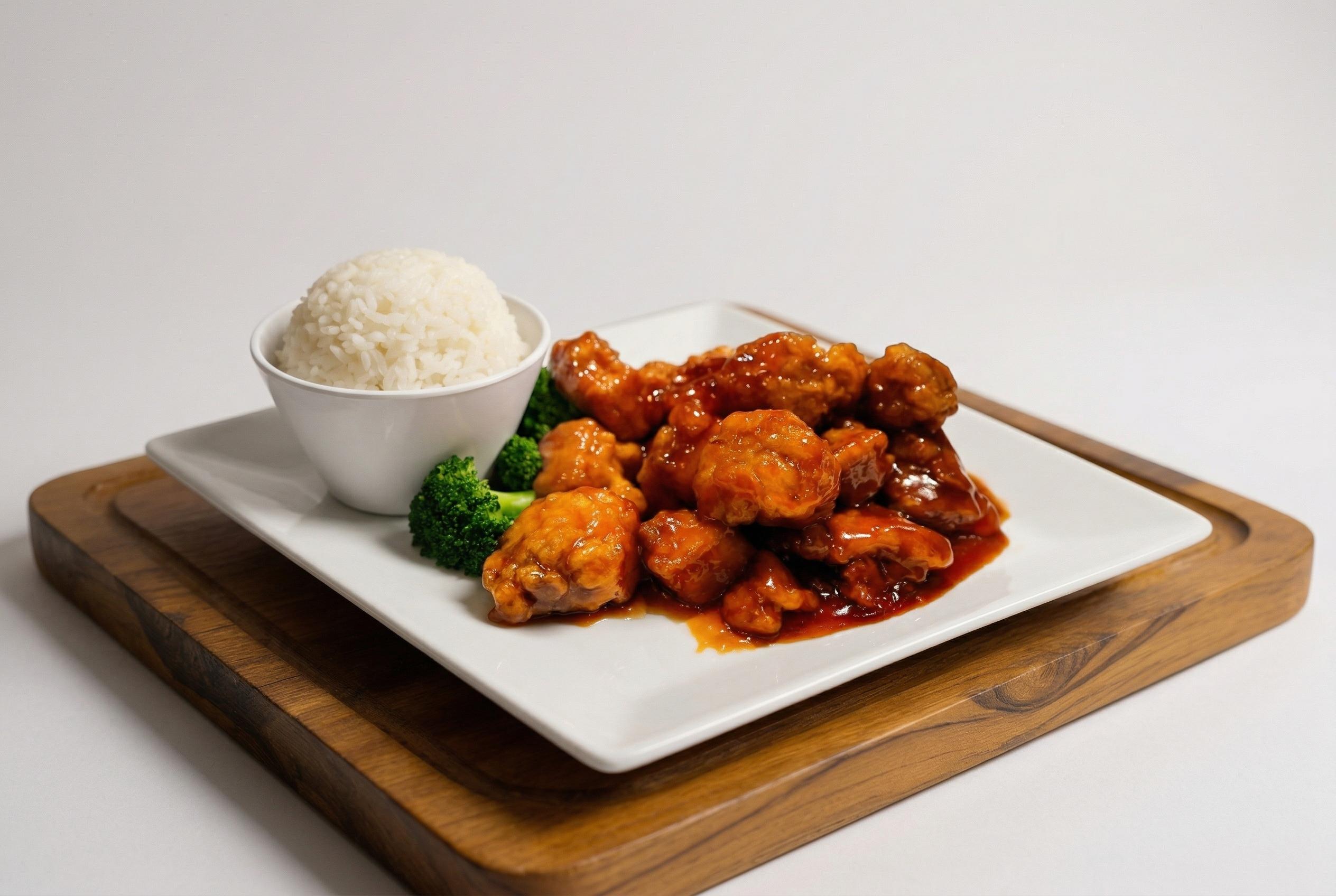 古老鸡 General Tso's Bourbon Chicken.