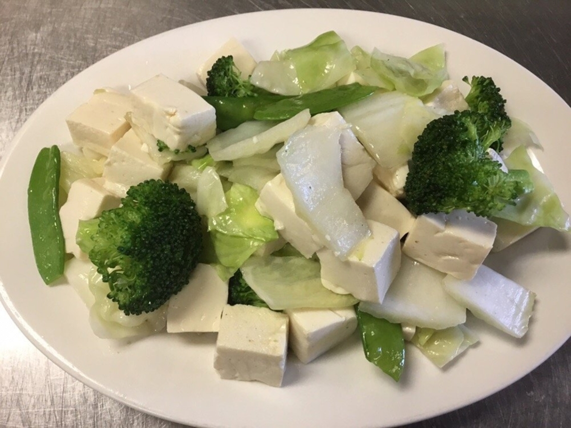 Steamed Mixed Vegetables with Tofu.