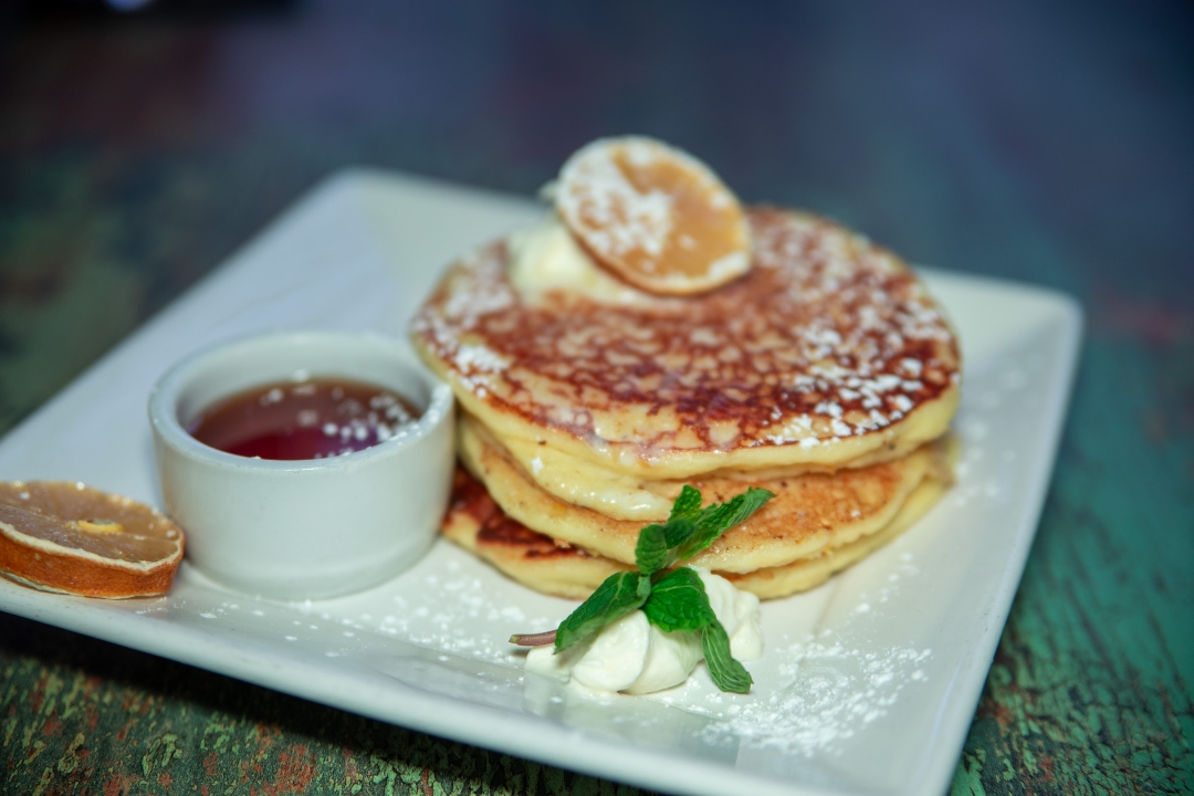 Lemon & ricotta pancakes with mascarpone - Italy (EU).