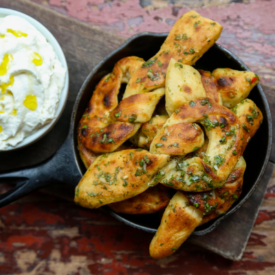 Garlic Knots.