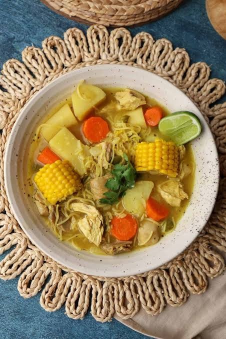 Sopa de Pollo.