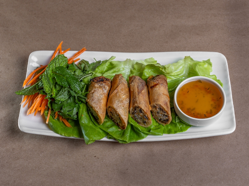 SPRING ROLLS (Chả giò).