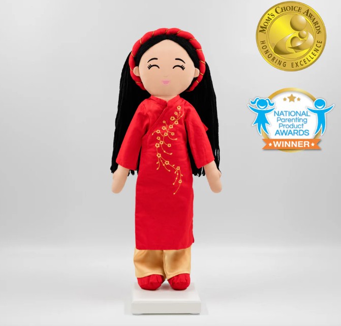 Vietnamese 'Hoa' Cultural Doll.