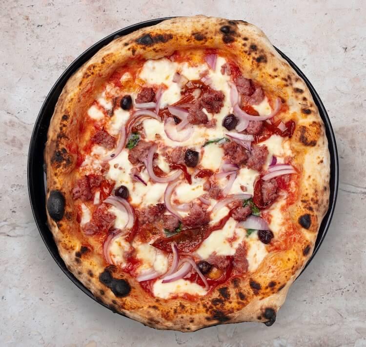 Salsiccia Pizza.