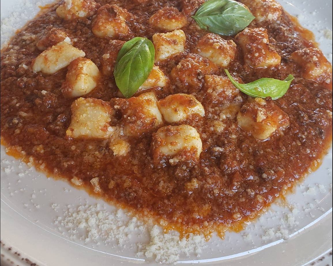 Vegan gnocchi alla bolognese.