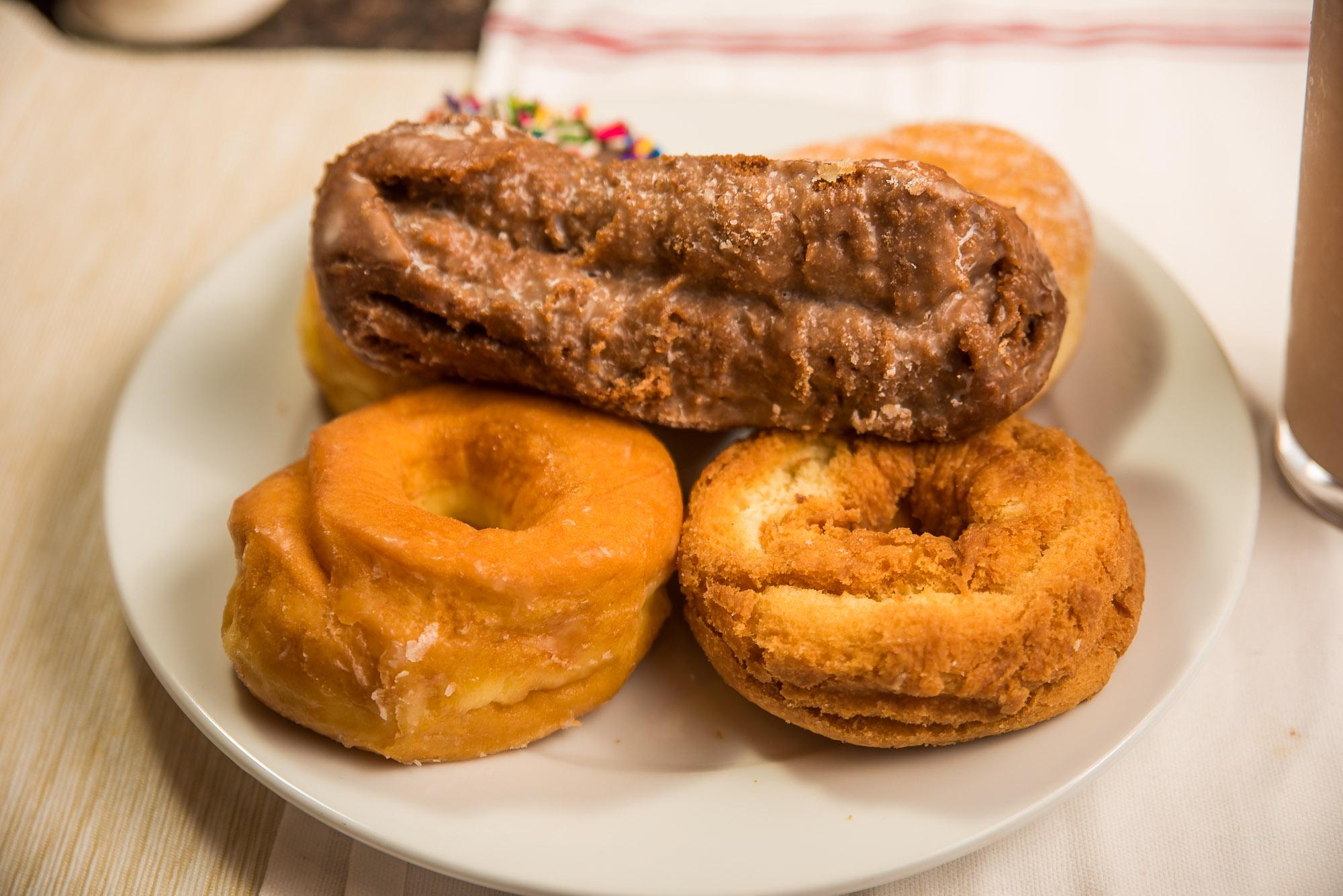3 Donuts.