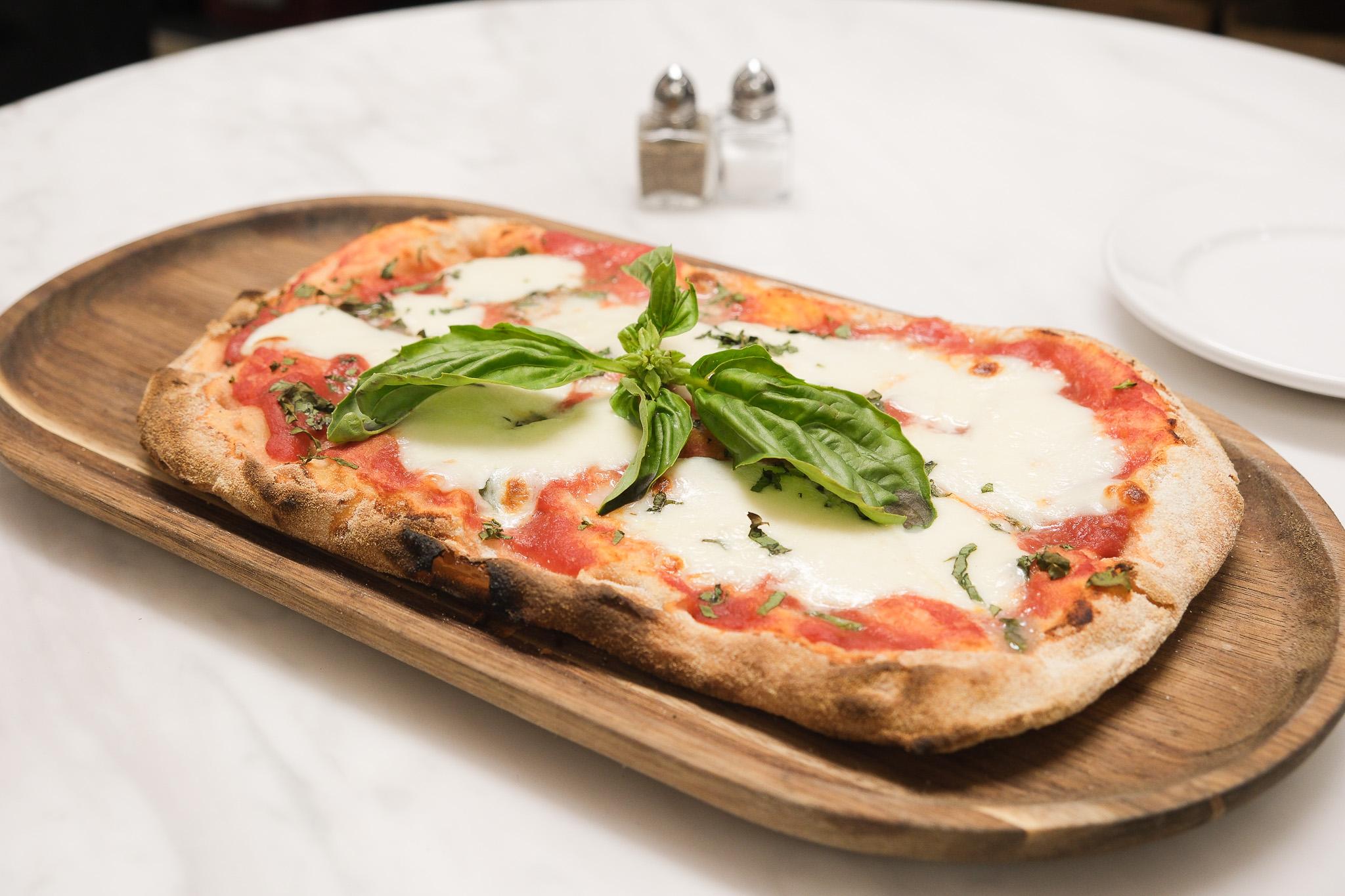Margherita Pizza.