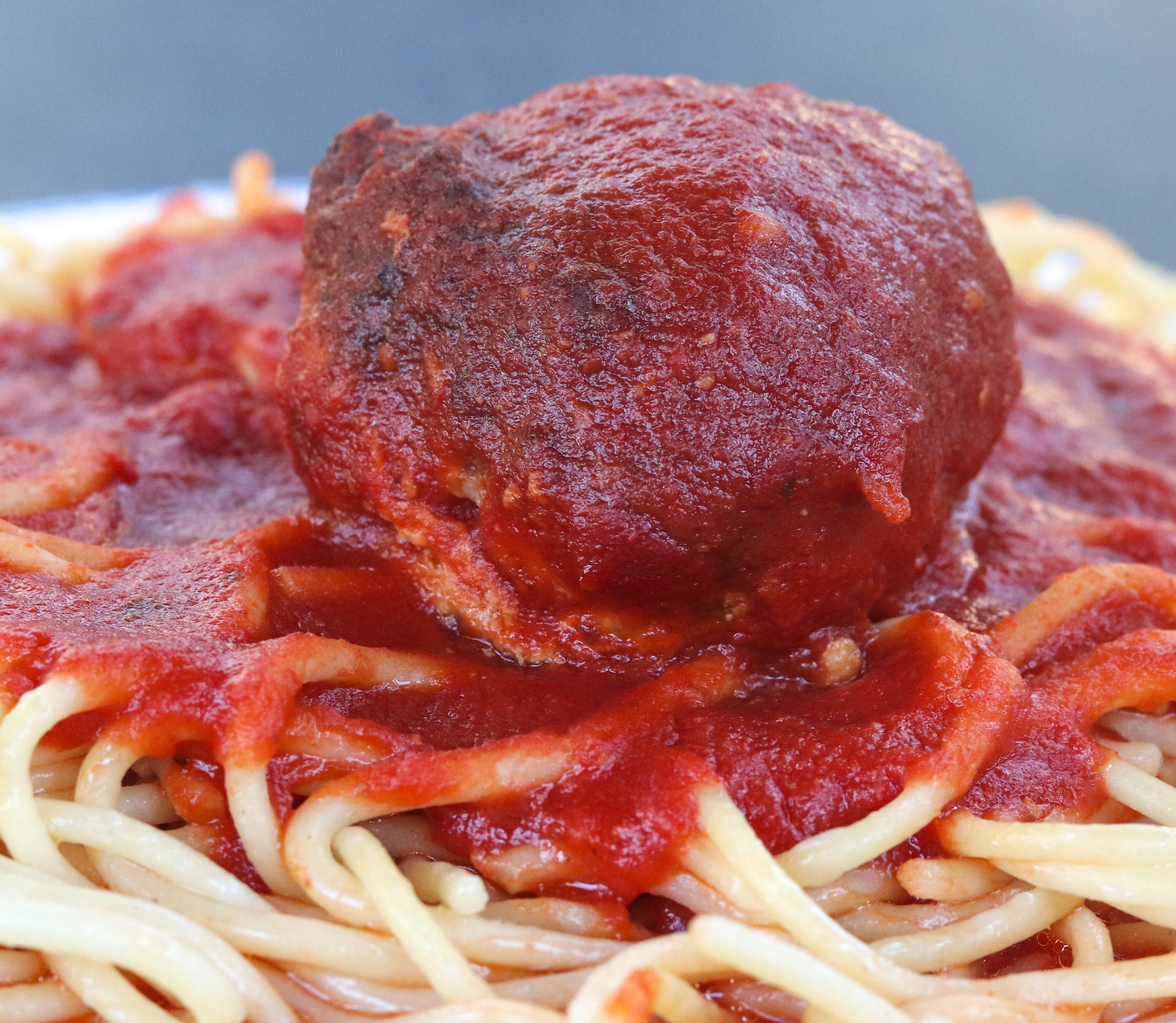 Kids Spaghetti & Meatball.