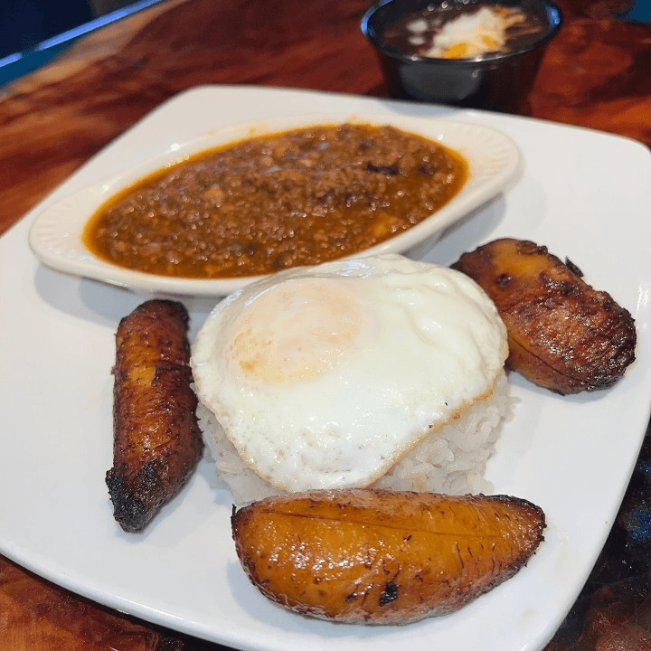 PICADILLO A LA CRIOLLA.