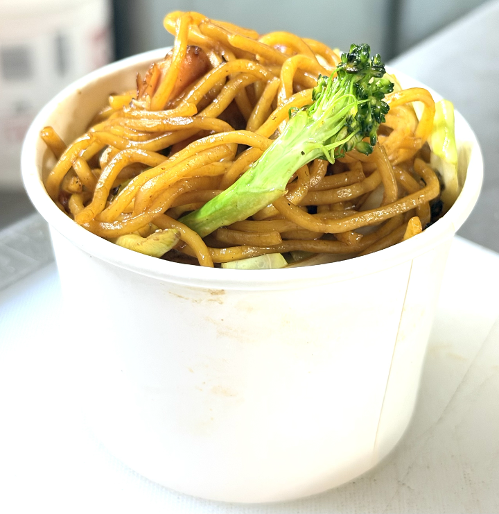 Chicken Yakisoba 8oz.